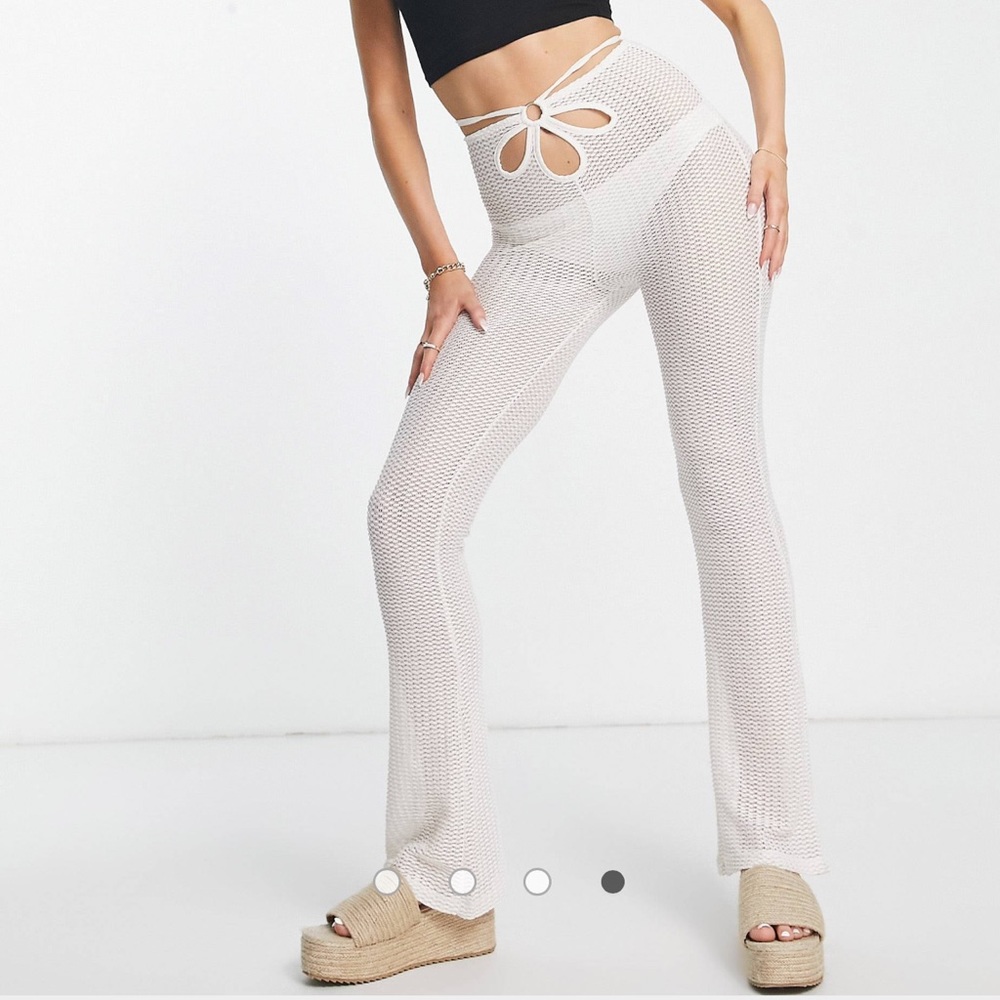NASTYGAL cutout CROCHET PANT- size 4